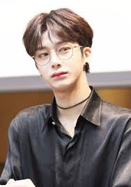 The korean beauty industry is famous all around the world for the way it has changed the face of beauty almost instantly. 61 Awesome Korean Hairstyles For Men And Boys To Try