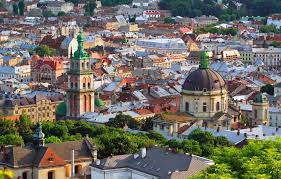 La historia de ucrania comienza con el establecimiento de la rus de kiev, el primer estado con relación directa a ucrania, este estado fue el más poderoso de europa entre los siglos ix y xiii.la rus de kiev estaba formada por diversos grupos étnicos, principalmente por los eslavos orientales, los eslavos orientales fue un grupo étnico que surgió tras la agrupación de vikingos suecos y. En Ruta Por Los Carpatos Termales El Viajero El Pais
