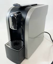 Starbucks Launches Verismo V Brewer, Green Cup | 2016-12-16 | Beverage  Industry