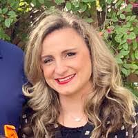 Tessa Collier's Instagram, Twitter & Facebook