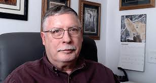 Gary Knaggs. Faces: FAA employee profile