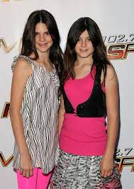 This Is What Kendall And Kylie Jenner Looked Like Just Six Years Ago Kylie Jenner Look Kendall And Kylie Jenner Kendall And Kylie