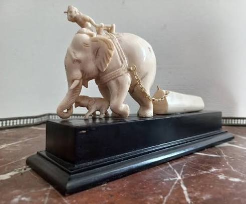 Proantic: Elephant In Ivory And His Cornac - Vietnam - XIXth Circa 185