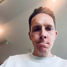 Andy Schofield (@andysmudge76)