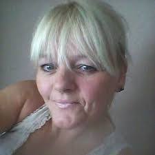 Sandra Hamblin's Instagram, Twitter & Facebook