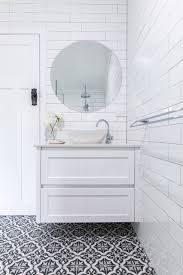 It only takes 24 hours to brighten up a basic bathroom. Modern Country Bathroom Renovation Landhausstil Badezimmer Sonstige Von Northern Rivers Bathroom Renovations