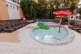 Confirmación instantánea, mejor precio garantizado, fotos, reseñas, mapas e información del hotel. Hotel Termal Baile Felix Romania
