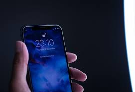 Are you confused by the diferences between unlocked phones vs carrier phones? How Much Does It Cost To Unlock A Phone 2021 Ultimate Guide Gizmogrind