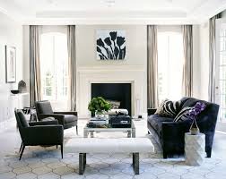 This Room Shows Asymmetrical Balance Because Of The Sofa On One Side Of The Coffee Table And The Two Smaller Chairs On The Other Side As Idee Deco Design Deco