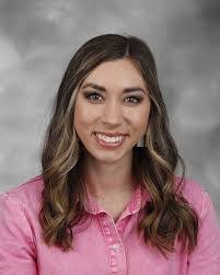 Jazmin Ramos's Instagram, Twitter & Facebook