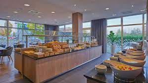 Localizado no bairro de derendorf, em düsseldorf, entre a feira comercial messe düsseldorf e o centro da cidade, este hotel 3 estrelas exclusivo para não fumantes dispõe de quartos modernos, recepção 24 horas e um buffet. Holiday Inn Express Duesseldorf City Nord An Ihg Hotel Dusseldorf Updated 2021 Prices