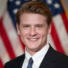 Bryan Doherty's Instagram, Twitter & Facebook