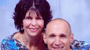 Lisa Santarpia's Instagram, Twitter & Facebook