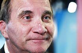 Korv och bröd med läckra tillbehör. Stefan Lofven Droganklagad Efter Radiosandning Stoppa Pressarna Kandisar Kandisnytt Hant Extra Se Hor Noje