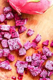 Creamy dragon fruit smoothie bowl ready in 5 minutes with 5 ingredients! Dragon Fruit Smoothie Bowls Pitaya Bowls Sunkissed Kitchen