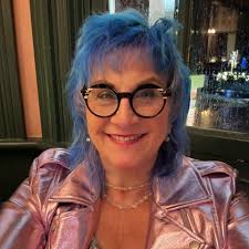 AGE YOURSELF BY NAMING A STORE, THAT NO LONGER EXIST. I'LL GO FIRST...  CIRCUIT CITY