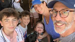 Fundraiser for Gillian Bennett by Larry Banack and Stephen Morrison :  Support Gillian & her Family to Fight her Breast Cancer