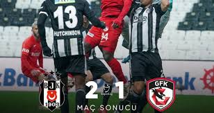 Sergen yalçın'ın beşiktaş taraftarı önüne ilk kez çıkacağı maç saat 17.00'de başlayacak.beşiktaş'ın gaziantep fk maçı 11'i belli oldu. Mtj Gpqf4uaqm