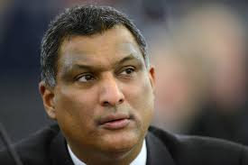 Senior Tory MEP urged to quit over Brexit support