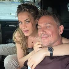 Alejandro Sanz y Candela Márquez hacen su debut como pareja por todo lo  alto en Miami