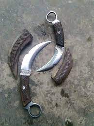 Unboxing atau mengreview pisau kerambit asli tradisi minang kabau. Kerambit Senjata Tradisional Indonesia Yang Dipakai Dalam Film John Wick Terbaru Merahputih