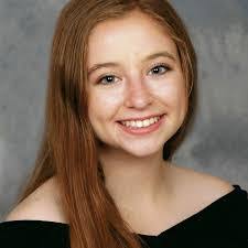 Dori Jacobs's Instagram, Twitter & Facebook