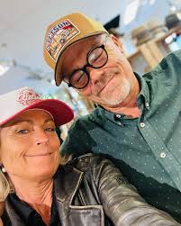 Är du karl…..eller kvinna för din hatt??? TÄVLINGSDAGS🕺🥳🕺 Gilla och dela  detta inlägg gilla vår sida samt tagga tre vänner som diggar hattar  kepsar,så är ni med på utlottning av en valfri