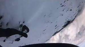 Video Moment Man Falls While Live Streaming Climb Up Mount Fuji Daily Mail Online