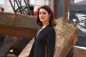 Her debut studio album devotion peaked at number five on the uk albums chart and produced the single wildest moments. Jessie Ware Overtime Spin