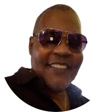 I'll be opening with my 45 min set and all the comics get 3 mins but you  gotta gimme a kiss