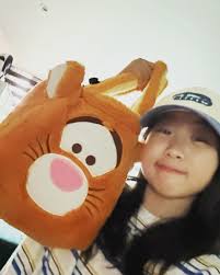 20251003 요즘 둘째랑 부쩍 데이트가 많다. 곁에 못 있어 항상 미안한마음. 친구모임으로 지유 잘보살펴주는 기철이 재수씨도 넘  고맙고. 간만에 스트레스도 풀고. 친구사장이 직접 조리해주는 믿고 먹는 오리고기도 넘 좋았음 @mrnw_official  @jangsuori