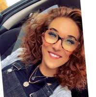 30+ "Vicky Lavoie" profiles