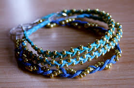 Alors, pour tous ceux qui sont à la recherche… Tuto Des Bracelets Porte Bonheur Par Milliers