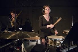 Das brennende haus (casa que arde) puesta en escena y dirección maricel alvarez y emilio garcía wehbi konzertheater bern, suiza / temporada 2015 escenografía… Das Brennende Haus Casa Que Arde Eunoia