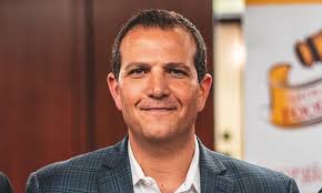 Defending Champ Takes Big Lead as Food Frenzy Passes $475K