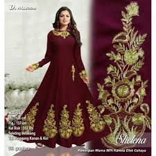 Jenis ini tampak modern dan biasanya hadir dengan motif polos. Gamis India Modern Nusagates