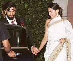 Deepika padukone and ranveer singh wedding and their marriage astrology. Lovebirds Deepika Padukone And Ranveer Singh S Throwback Pics From A Friend S Wedding Go Viral Bollywood News India Tv