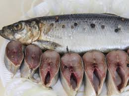 Making your own rosemary salt is easy, fun, and better than stale supermarket salt and herb blends. Spicy Salted Herring