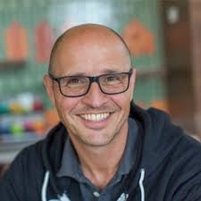 Ich habe einen neuen Job und arbeite jetzt als Retired bei E.ON.