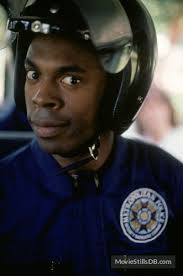 Polis akademisi'nde canladırdığı karakterle ünlenen oyuncu serinin 6. Police Academy Promo Shot Of Michael Winslow Police Academy Police Academy Movie Michael Winslow