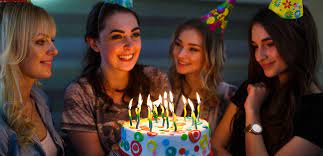 Acum un an, pe vremea aceasta, ai venit pe lume ca sa ne bucuri viata! Top 115 Mesaje Originale De La MulÈ›i Ani Pentru Fiica Mea