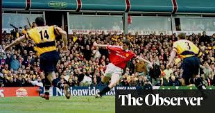 Ahead of the crunch mid week premier league fixture, here are head to head comparisons between players and the managers of both sides. Head To Head Arsene Wenger S Seven Fa Cup Clashes Against Manchester United Arsenal The Guardian