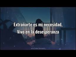 Ya sabía que no llegaría, ya sabía que era una mentira, cuanto tiempo que por él perdí­, que promesa rota sin cumplir son amores problemáticos, como tú, como yo es la. Amores Extranos De Laura Pausini Letra Chords Chordify