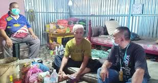 Maybe you would like to learn more about one of these? Panasnya Rumah Beratap Dinding Zink