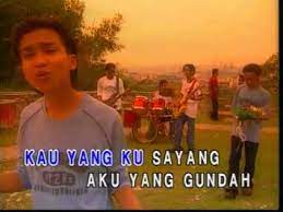 Mengusung rindu lagu mp3 download from mp3 ssx last update apr 2021. Spin Mengusung Rindu Youtube