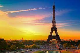 Menara eiffel adalah bangunan tertinggi di paris, dan salah satu struktur yang terkenal didunia. Hari Ini Dalam Sejarah Saat Menara Eiffel Dipamerkan Kepada Dunia Halaman All Kompas Com