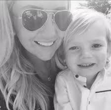 The woman who went back to work 10 days after having a baby