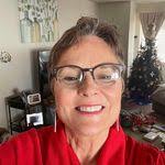 Kellie Marion's Instagram, Twitter & Facebook