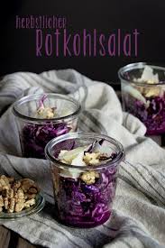 Rotkohl Mal Anders Als Herbstlicher Salat Mit Karamellisierten Walnussen Pecorino Und Datteln Seelenschmeichelei Rotkohl Rezepte Essen Und Trinken