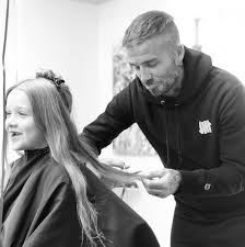 David beckham war beim friseur. Familie Beckham Die Besten Fotos Von David Victoria Und Ihren Kindern Gala De